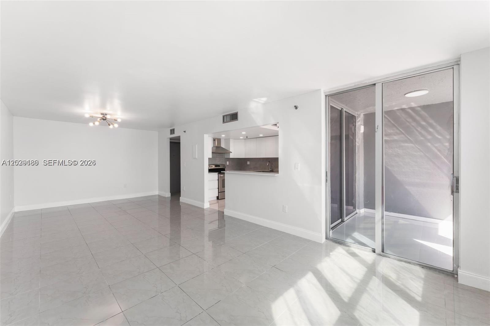 GREYNOLDS PARK CLUB CONDO - Residential
