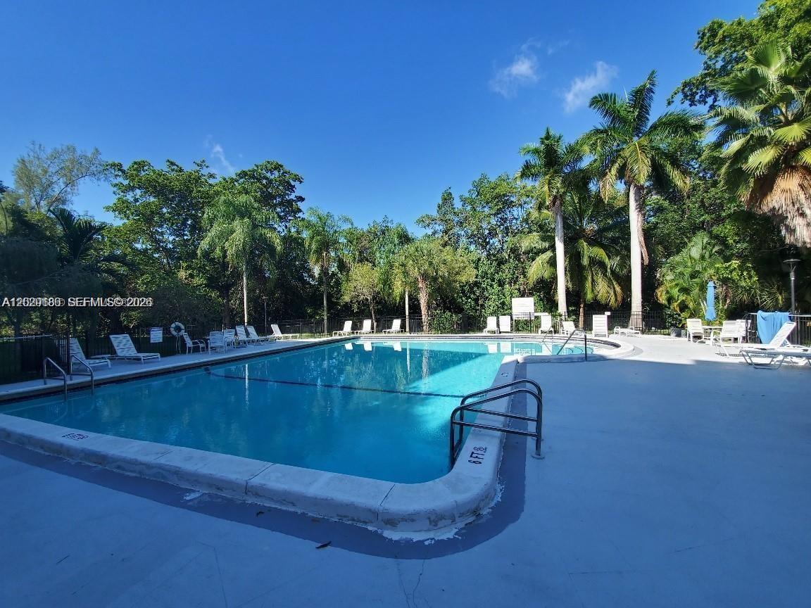 GREYNOLDS PARK CLUB CONDO - Residential