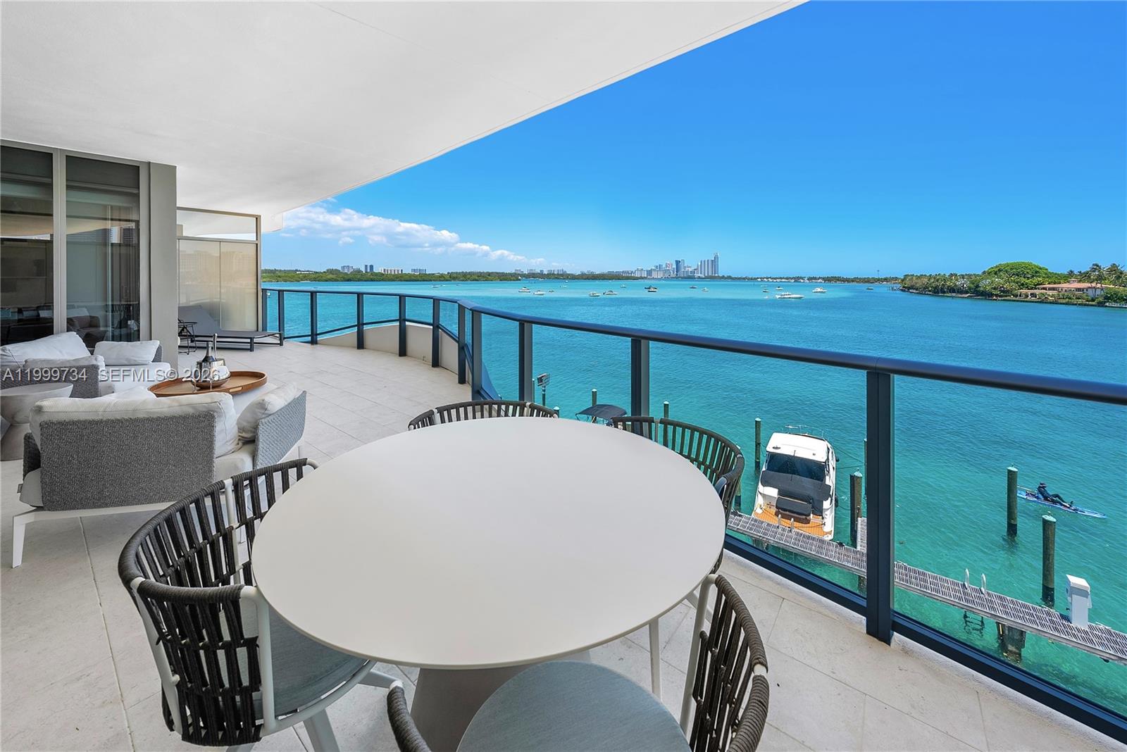 ONDA RESIDENCES - Residential