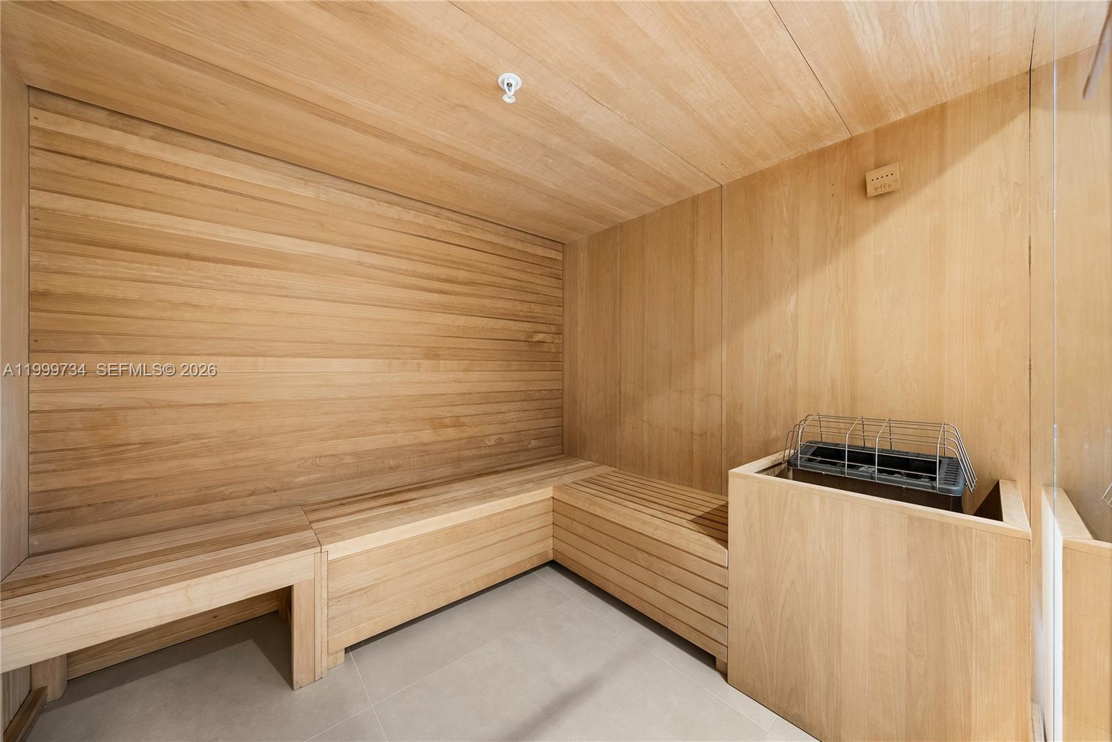 ONDA RESIDENCES - Residential