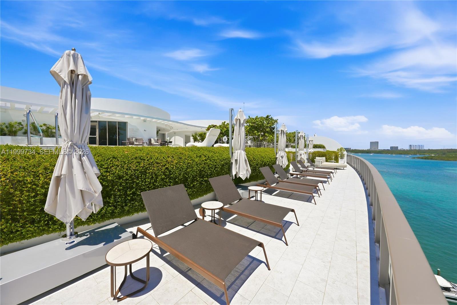 ONDA RESIDENCES - Residential
