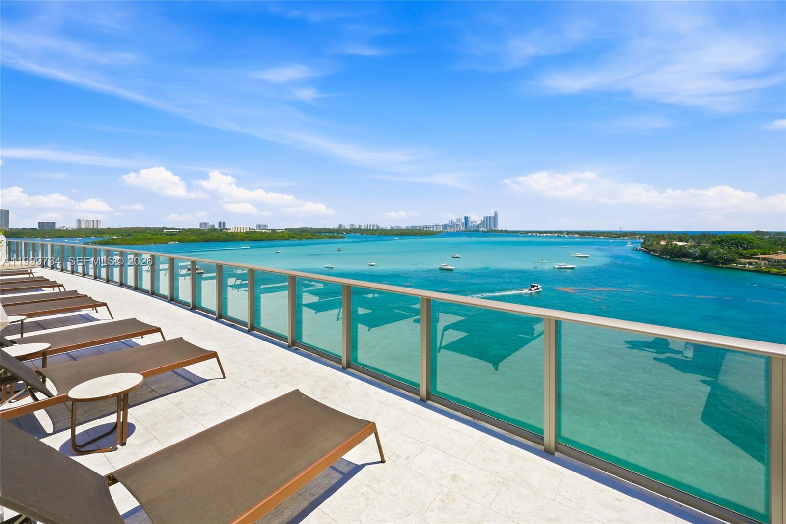 ONDA RESIDENCES - Residential