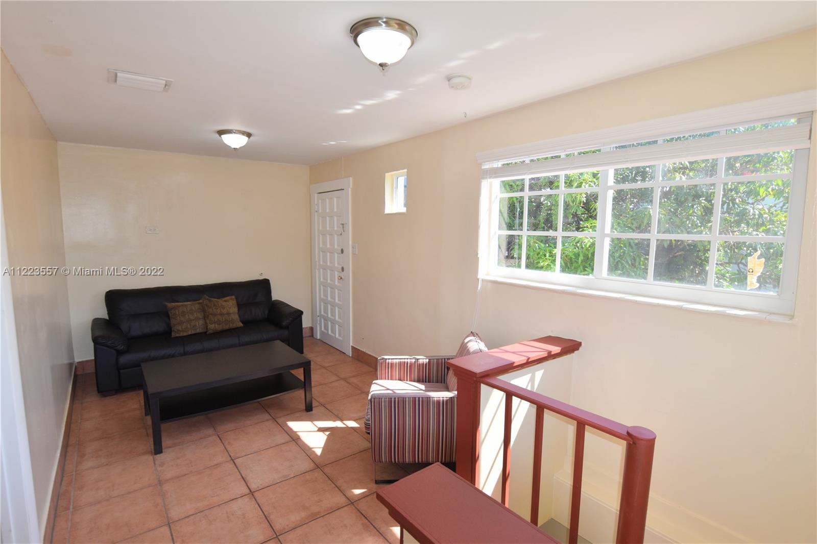 GRAPELAND PARK - Residential Lease