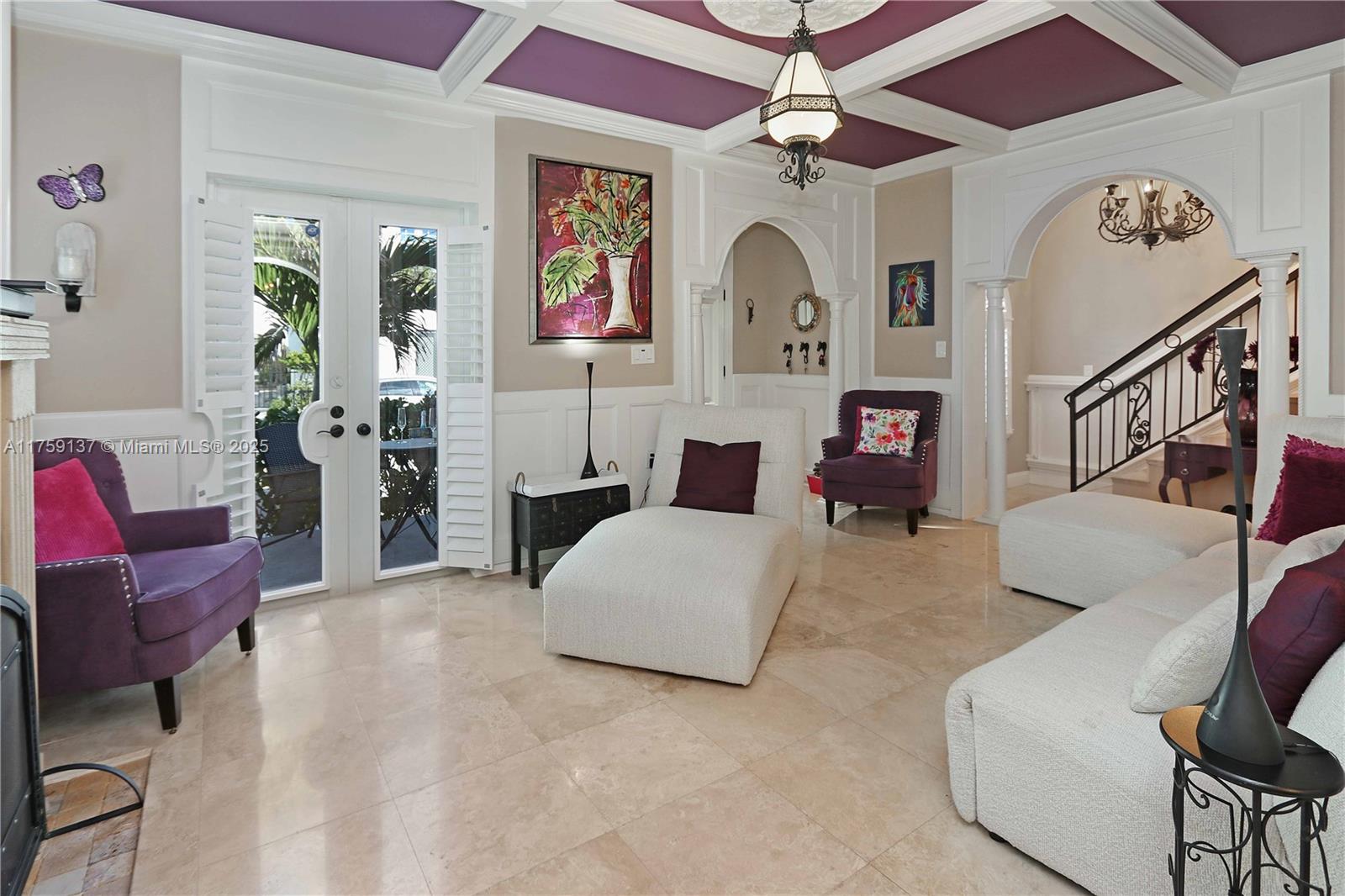 HOLLYWOOD BEACH - Residential