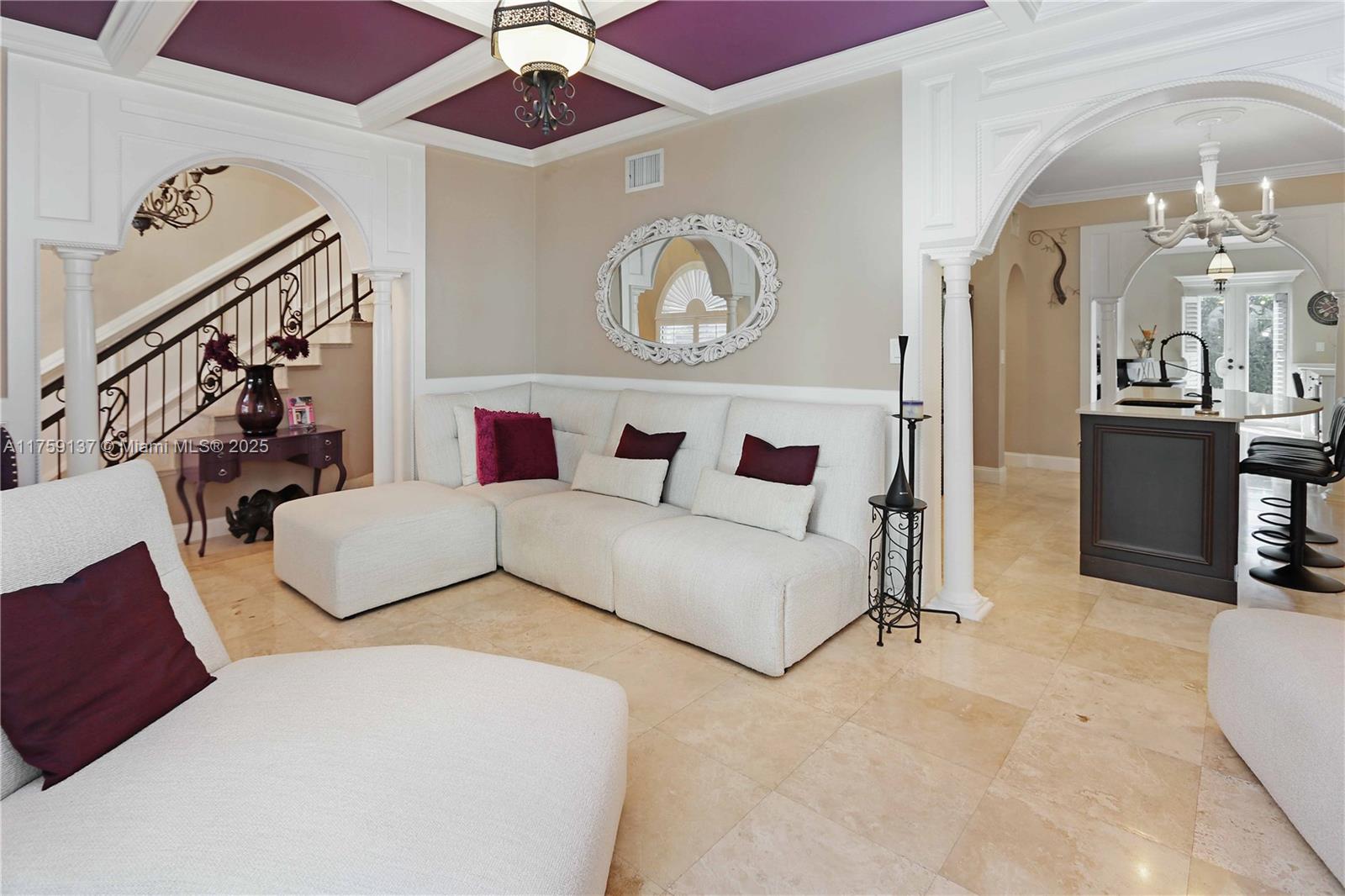 HOLLYWOOD BEACH - Residential