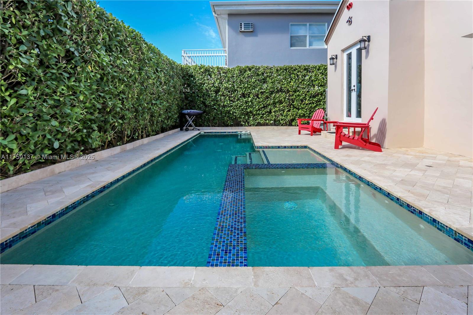 HOLLYWOOD BEACH - Residential