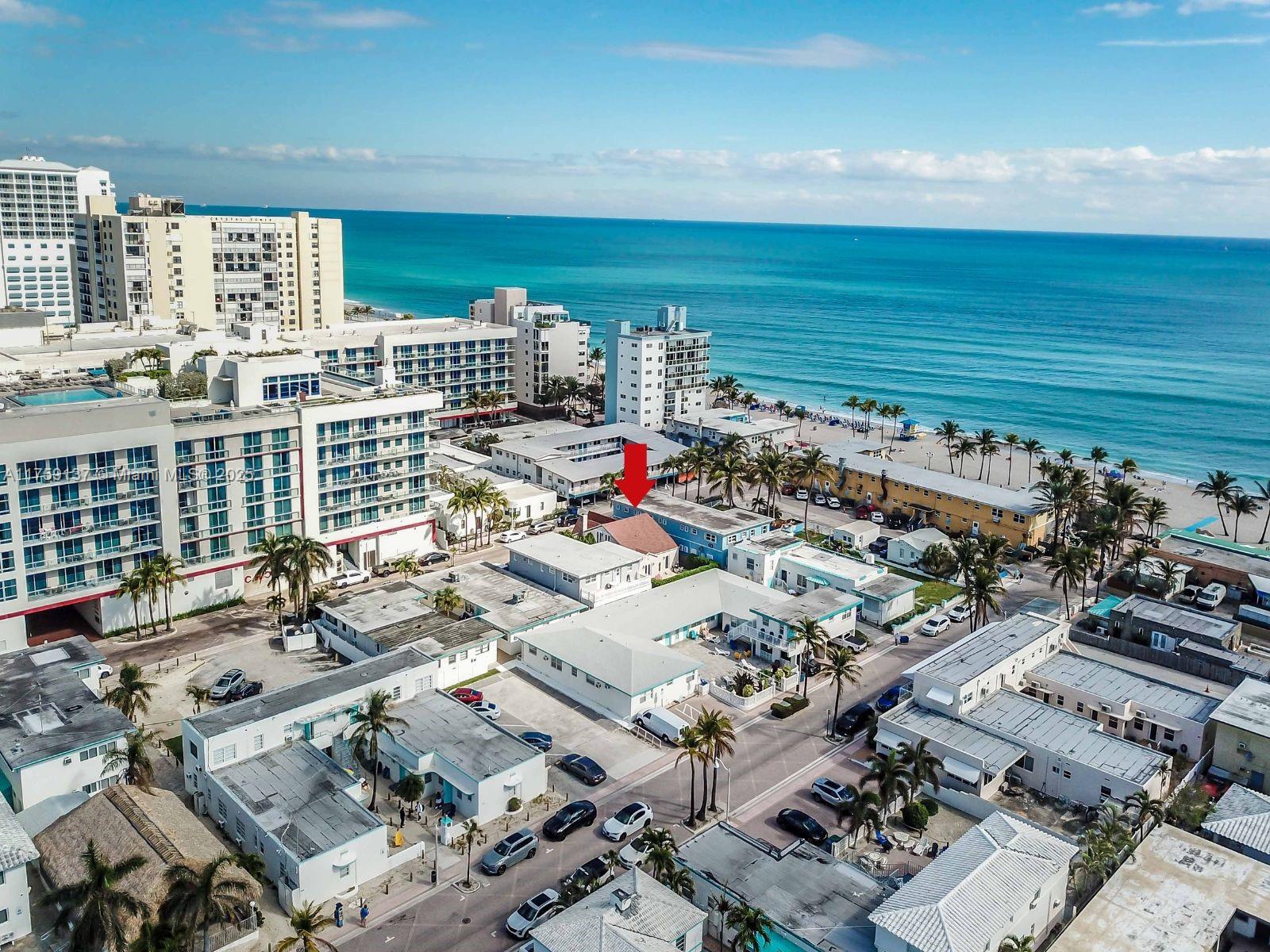 HOLLYWOOD BEACH - Residential