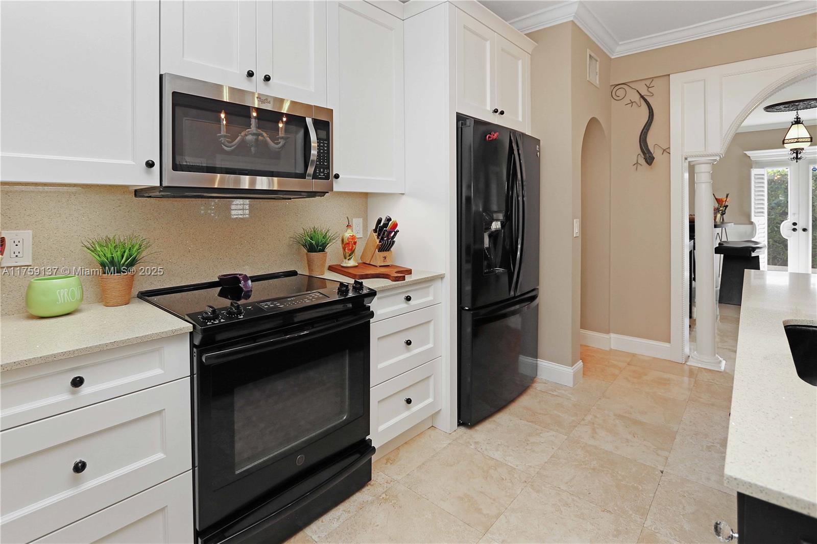 HOLLYWOOD BEACH - Residential