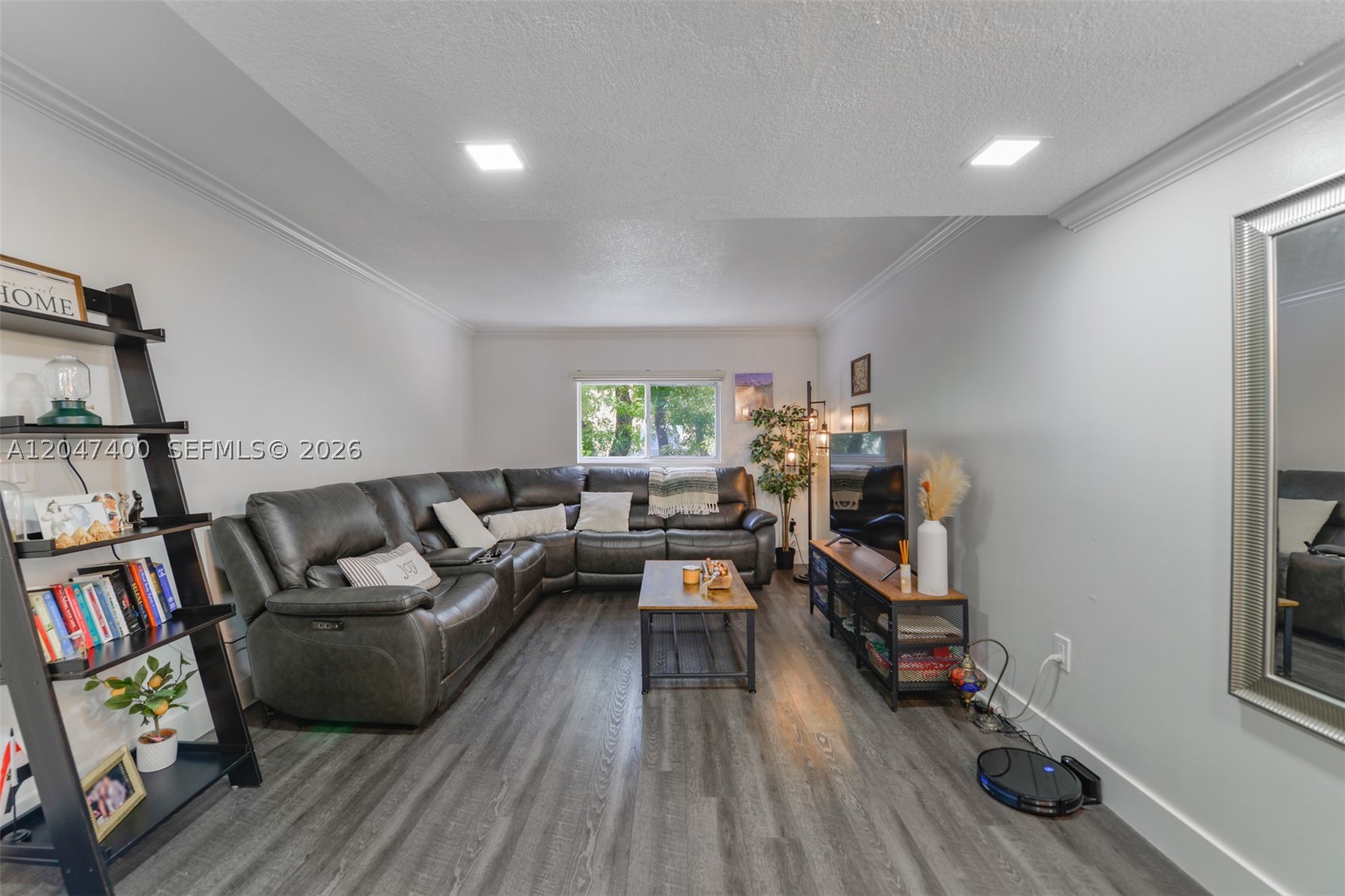 WATERVIEW CONDO - Residential