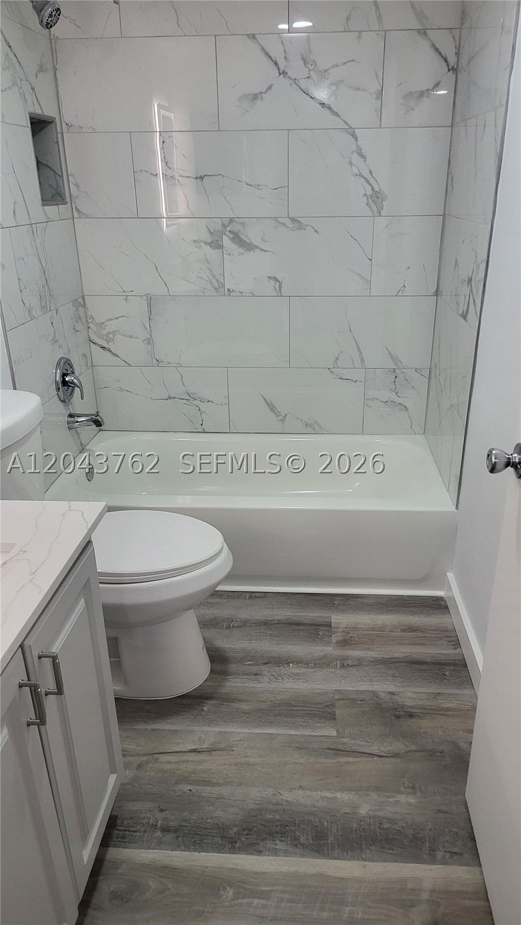 PALM LAKES CONDO - Residential