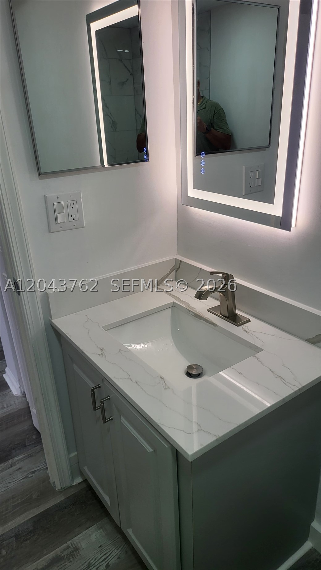 PALM LAKES CONDO - Residential