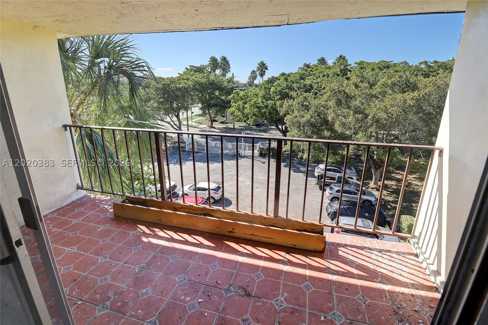 CAPRI GARDENS CONDO - Residential