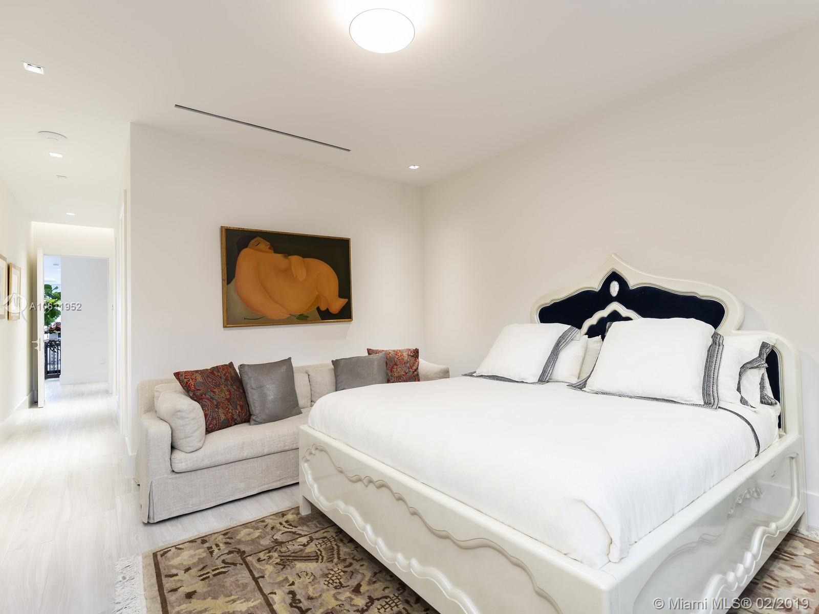 5000 BAYVIEW AT FISHER IS - Residential