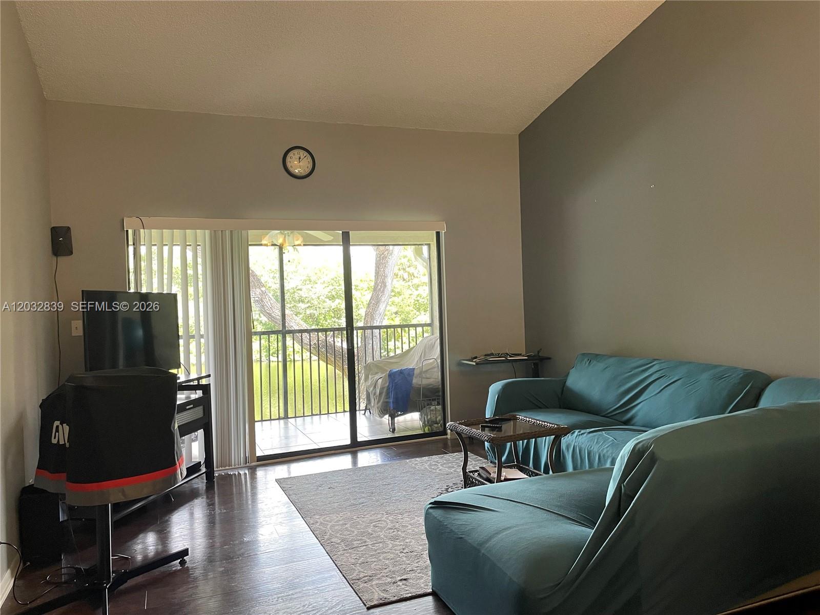 KARANDA VILLAGE IV-C COND - Residential
