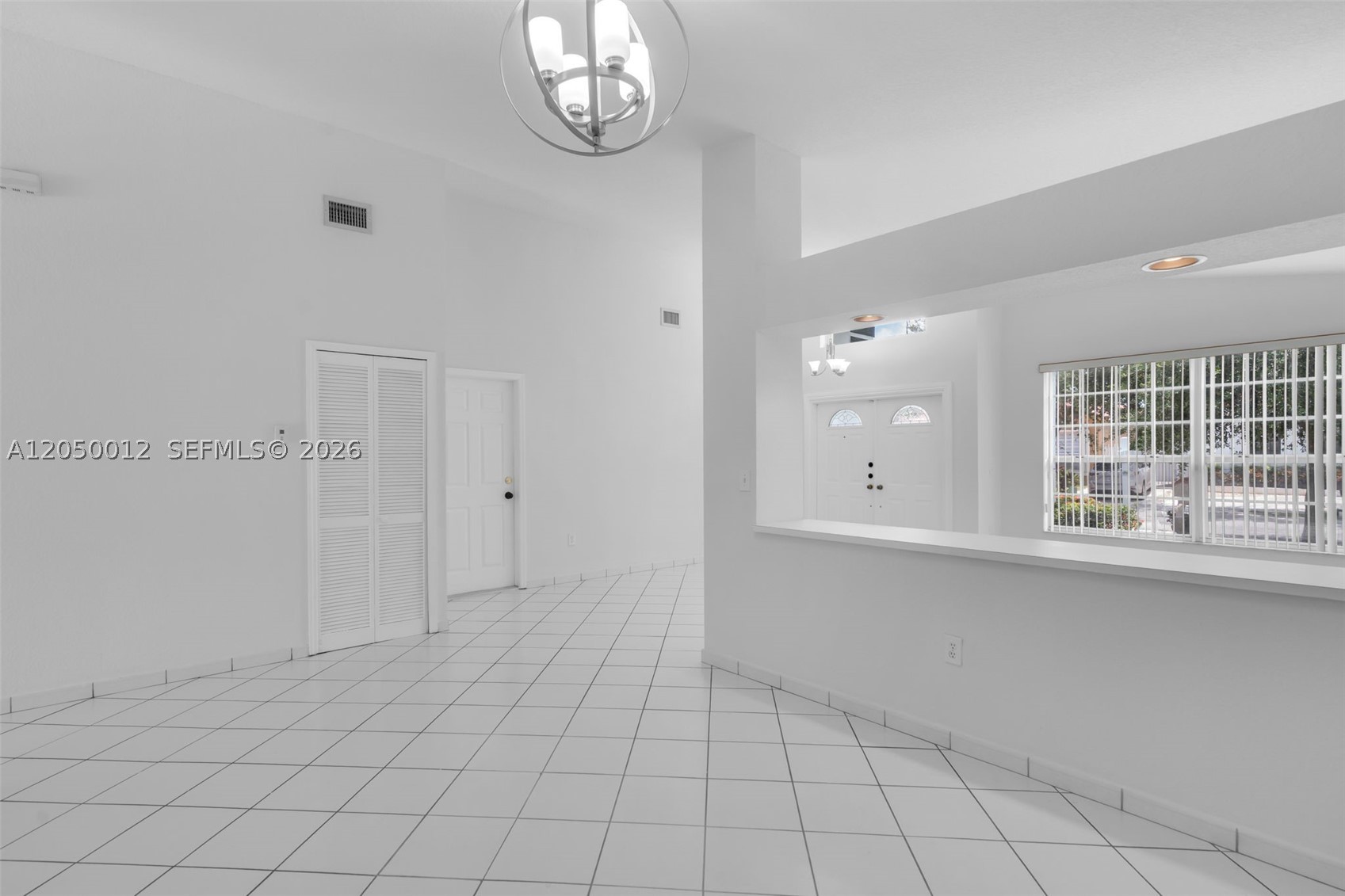 FLORIDA TROPICAL ESTATES - Residential