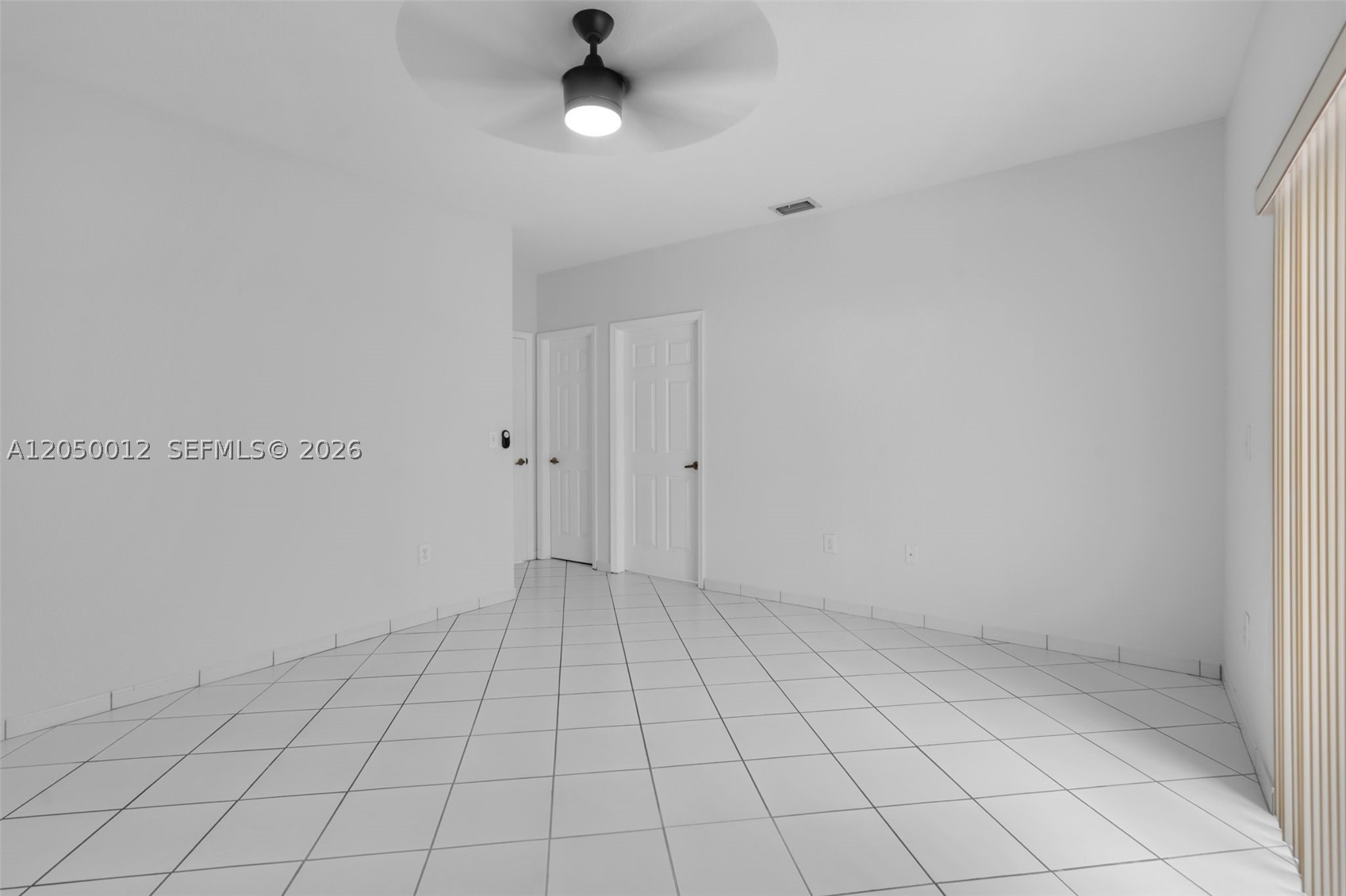 FLORIDA TROPICAL ESTATES - Residential