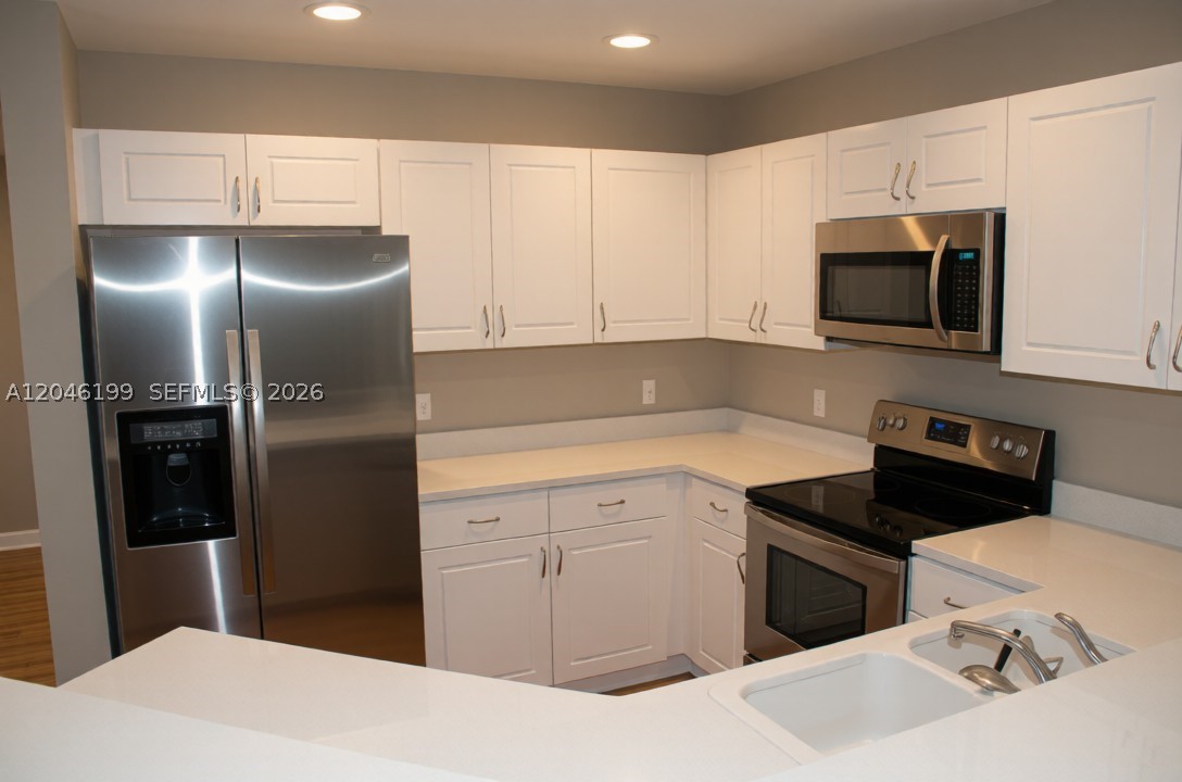 PORTO VISTA CONDO - Residential Lease