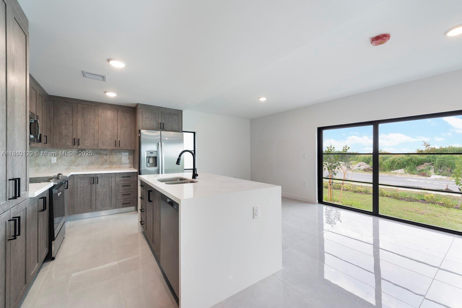 On Alba ONX Homes - Residential