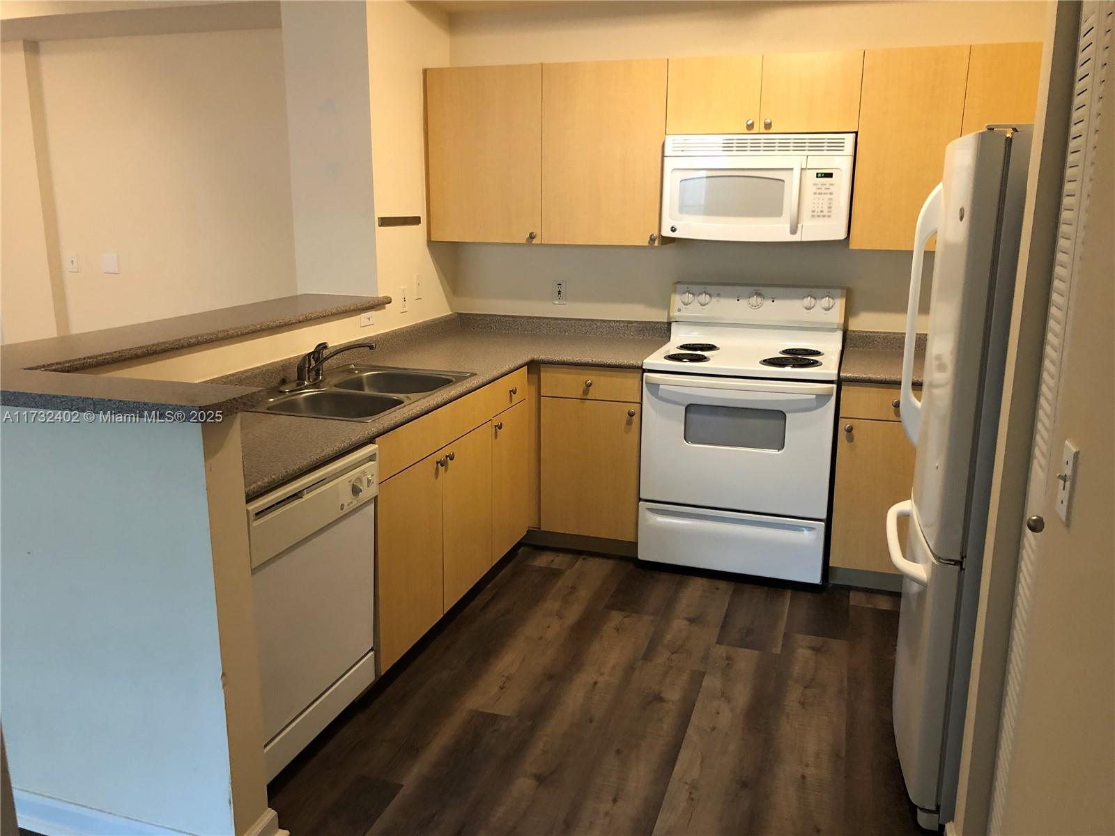 REGENT PARK - Residential