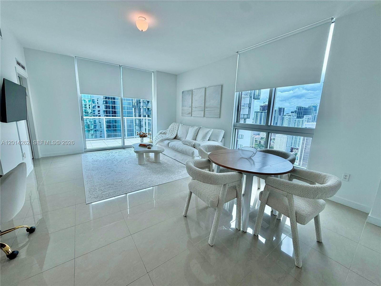 MET 1 CONDO - Residential