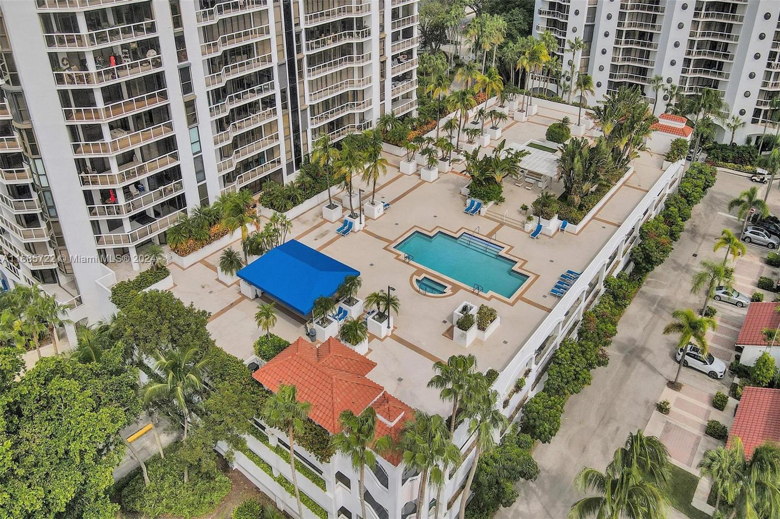 HARBOR TWS AT THE WATERWA - Residential Lease