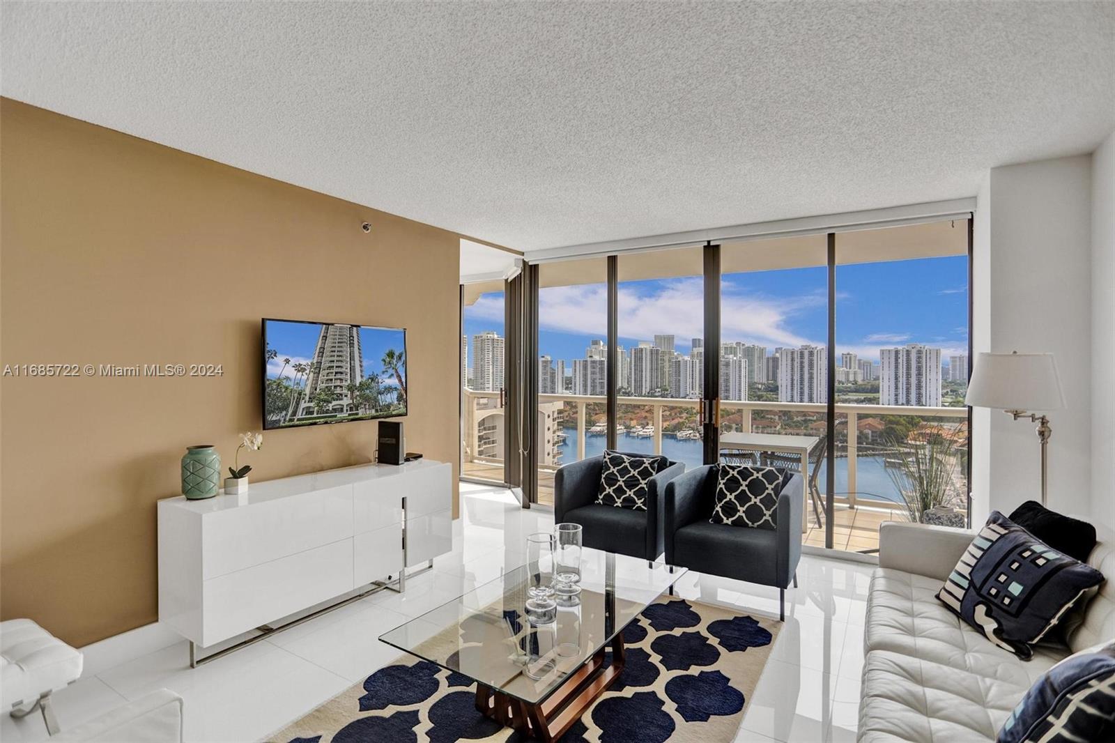 HARBOR TWS AT THE WATERWA - Residential Lease