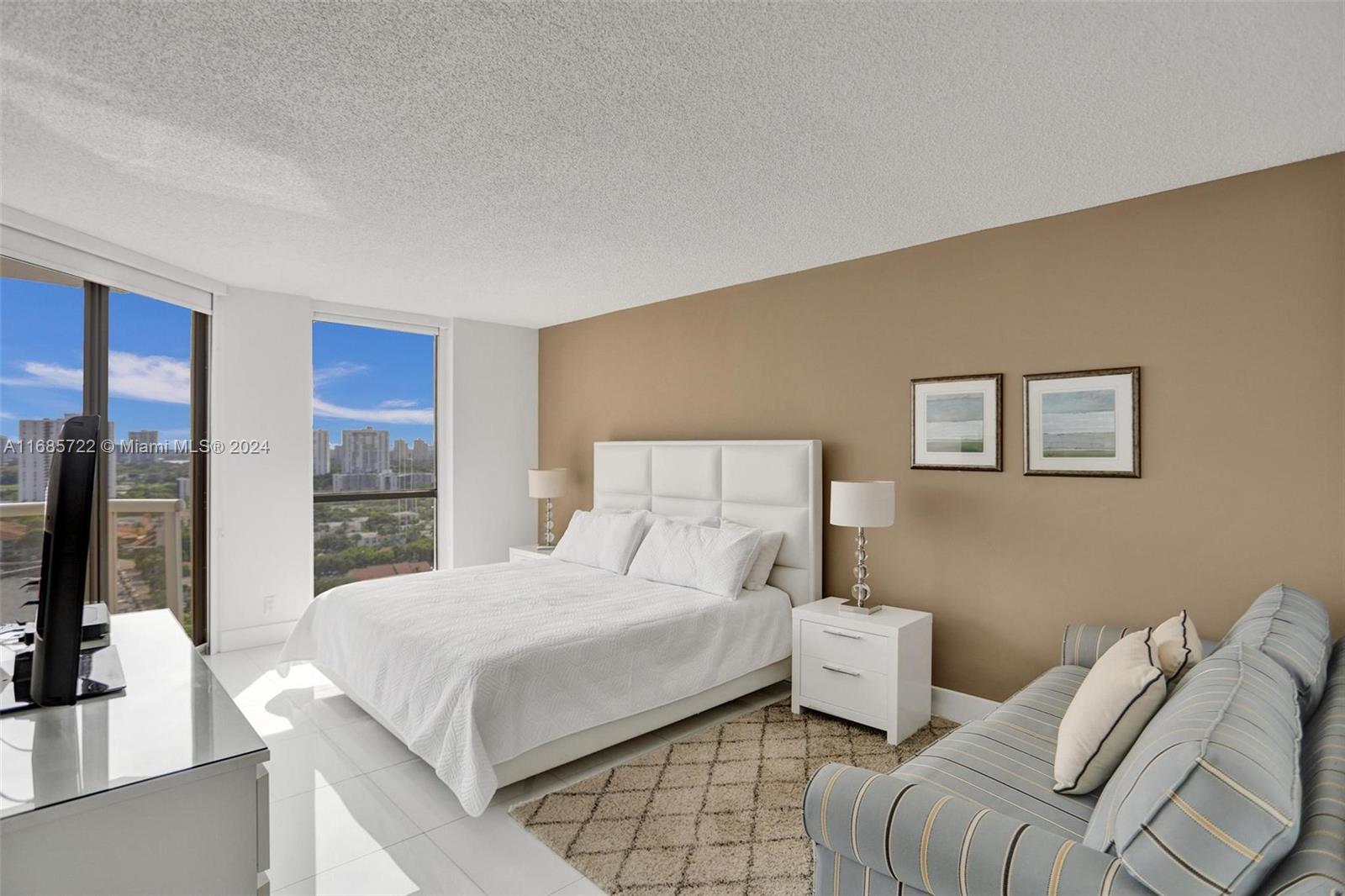 HARBOR TWS AT THE WATERWA - Residential Lease