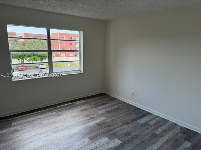 SUMMIT CHASE CONDO - Residential