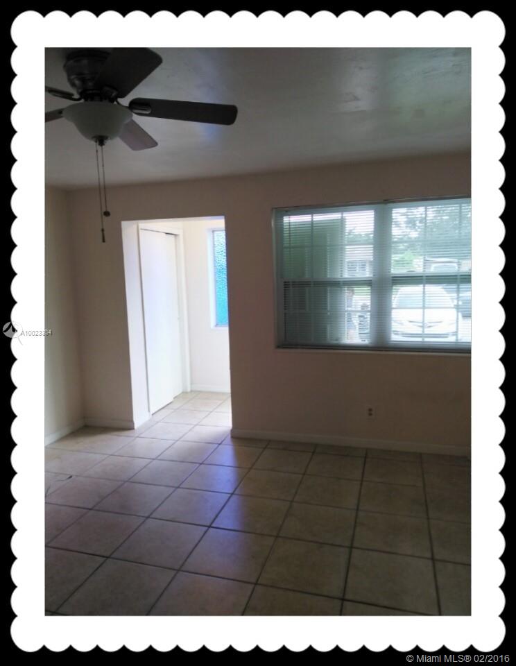 Everglades Park 31-22 B - Residential Lease