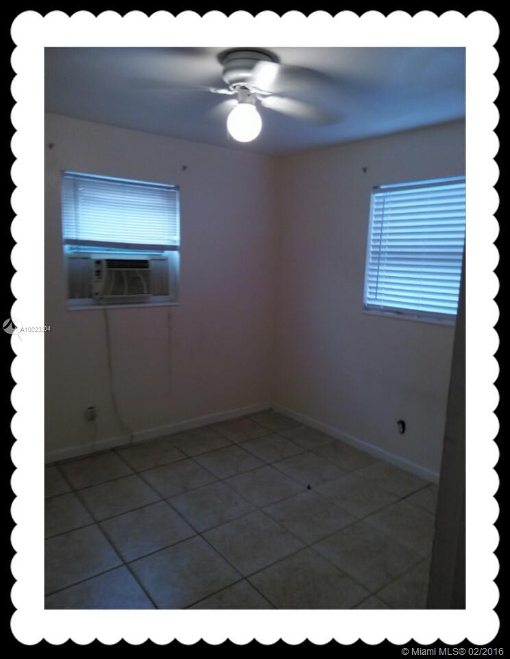 Everglades Park 31-22 B - Residential Lease
