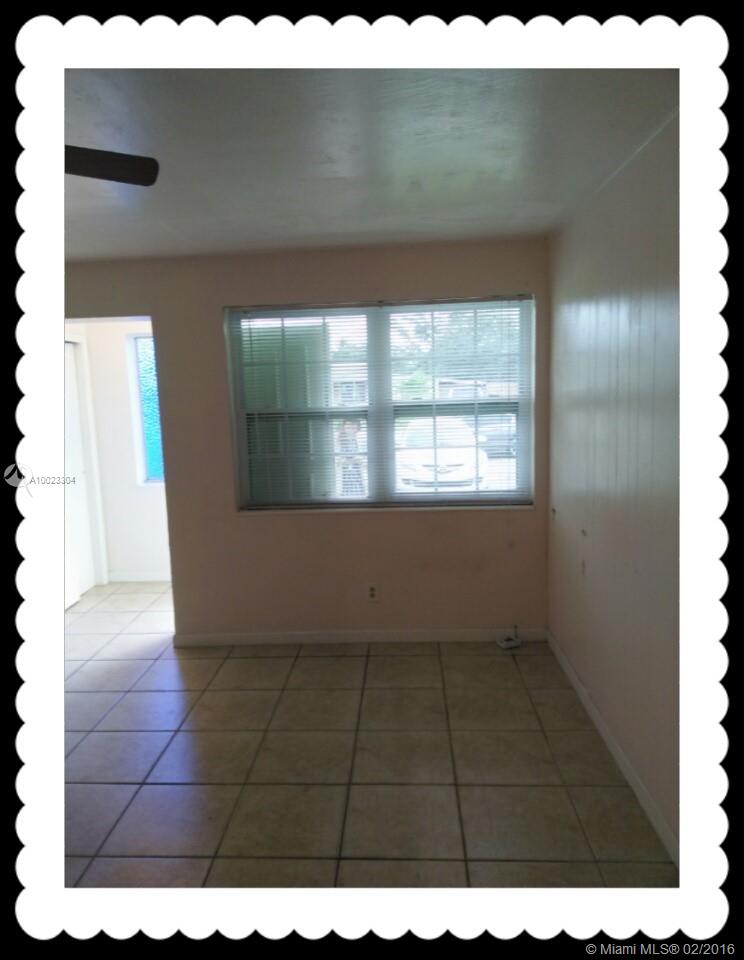 Everglades Park 31-22 B - Residential Lease