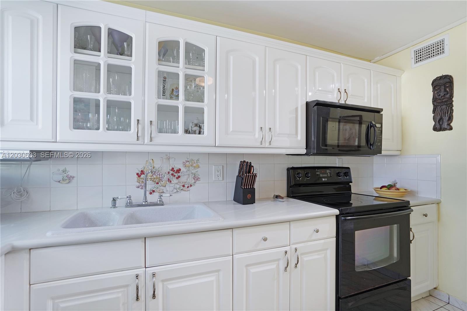 JAMES CENTRAL TOWERS COND - Residential Lease