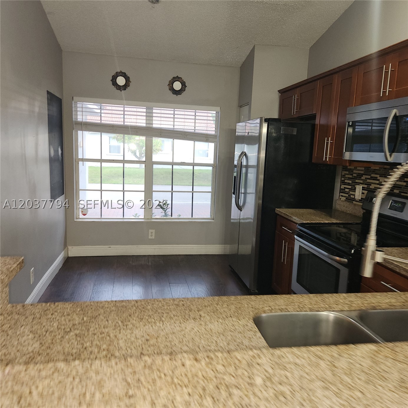 ALLEGRO - Residential Lease