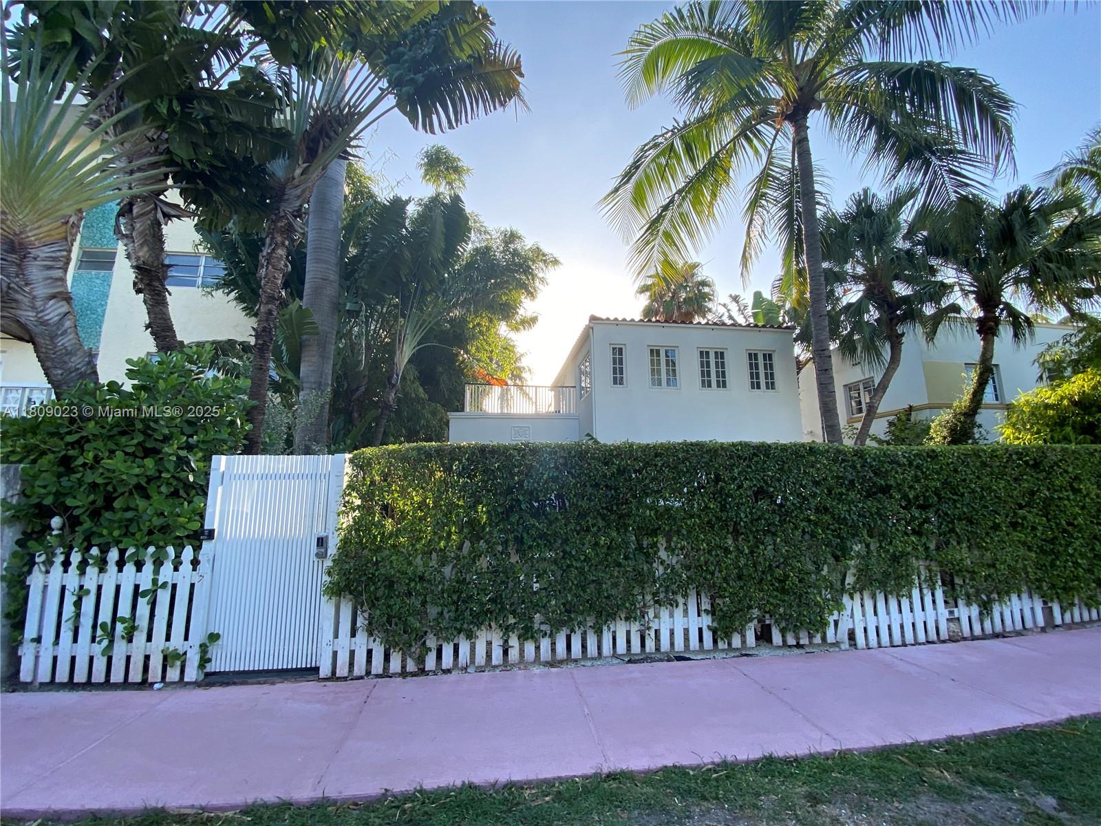 New studio for rent in the heart of Sobe. Completely redone from the ground up. Beautiful grounds, fenced and gated. Lush surroundings. Unit is located in the back of main building. New floor, bathroom, cabinets and appliances. Wall AC unit and ceiling fan. Water and electric service included with the rent. Ready to move in. Can be rented for 6 months. Proof of income and clean background with no evictions required. No HOA approval needed. Fast move in. No laundry on premises. Street parking.