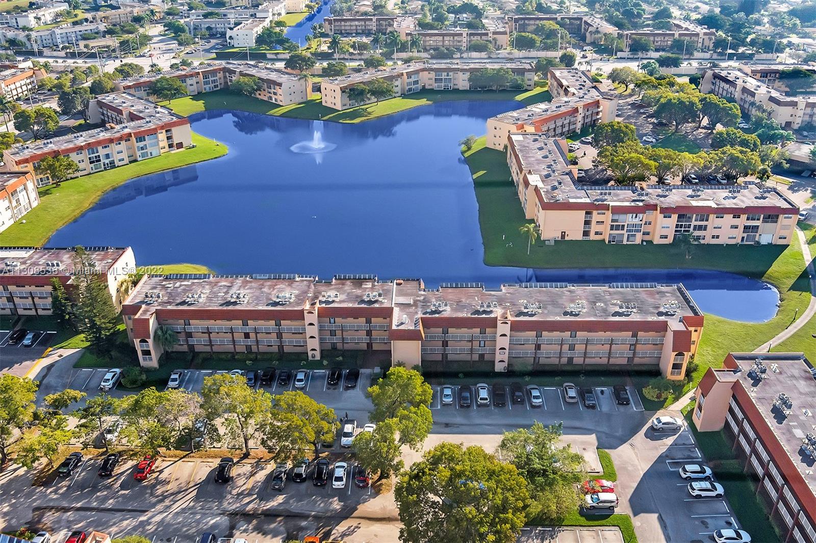 SUNRISE LAKES 80 CONDO - Residential