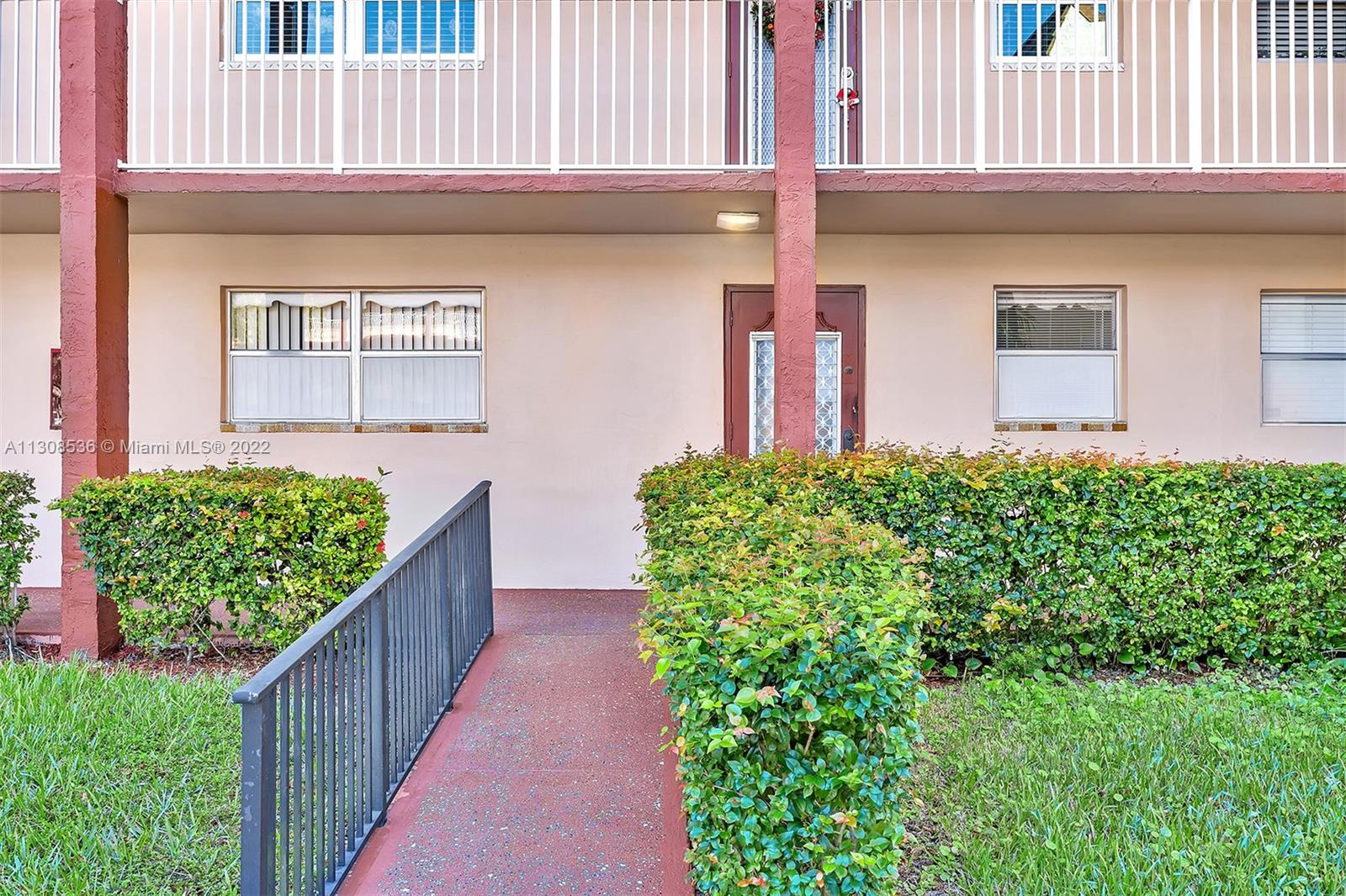 SUNRISE LAKES 80 CONDO - Residential