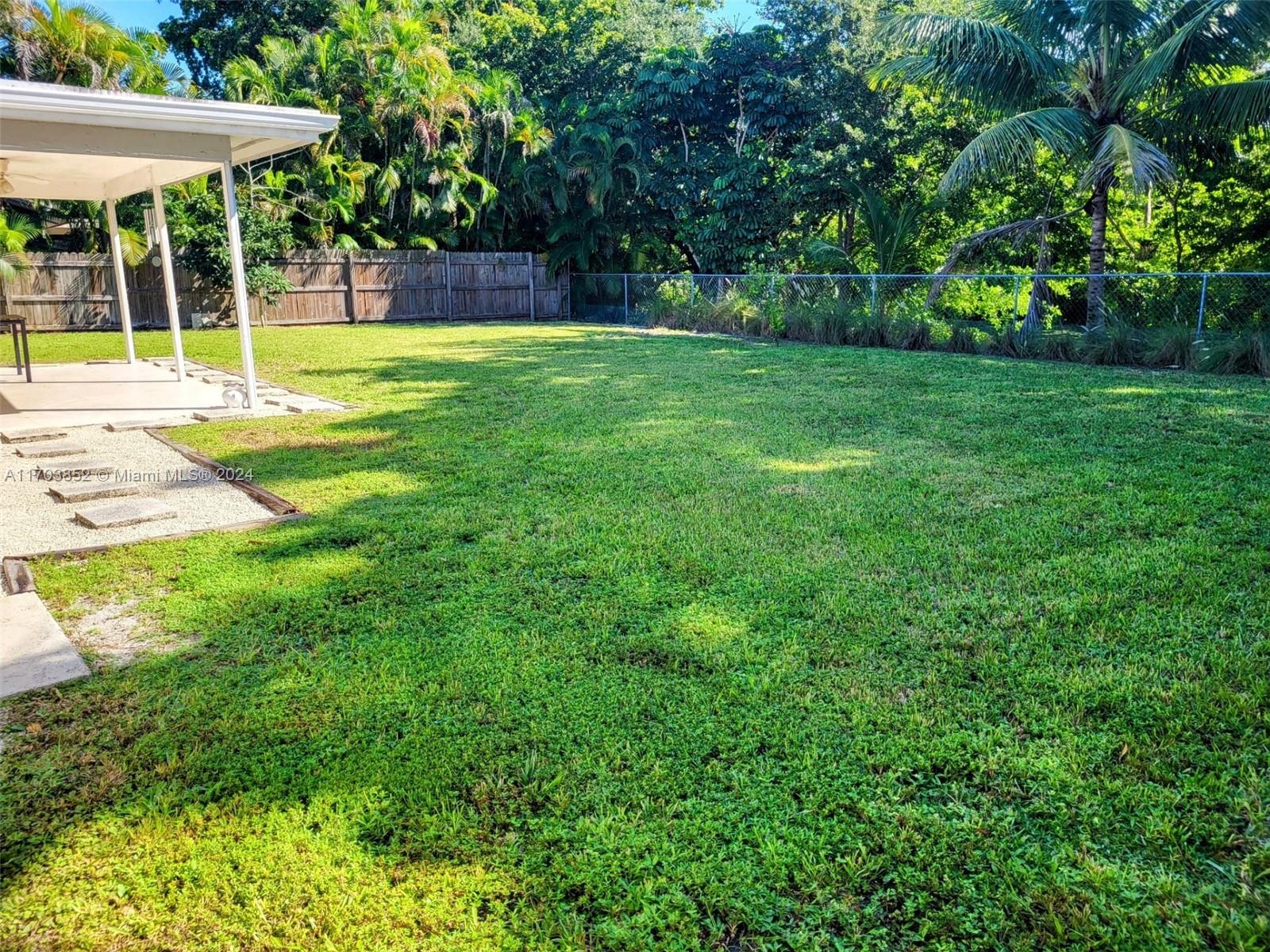 BOCA TRAILS 1 - Residential Lease