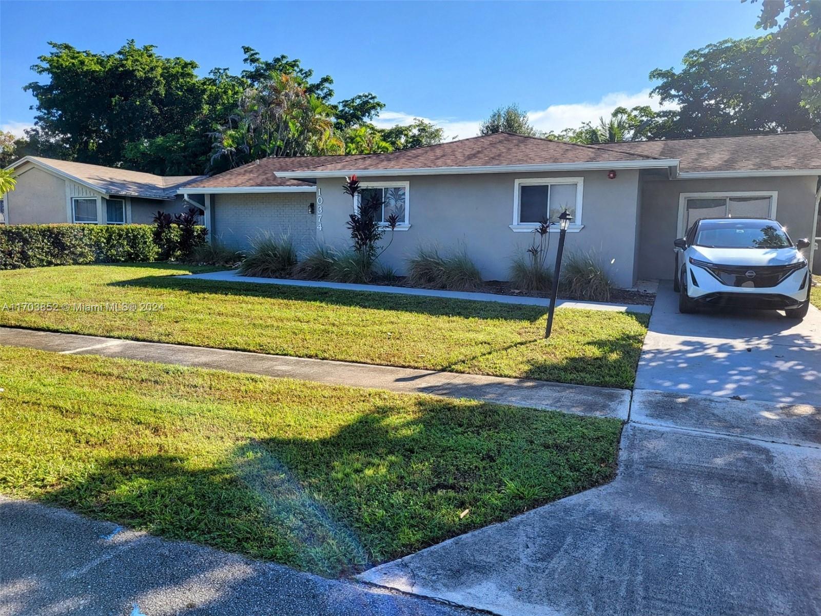 BOCA TRAILS 1 - Residential Lease
