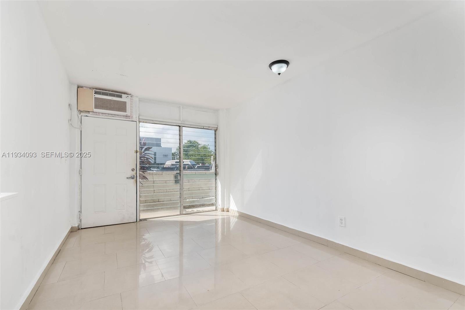 GOLF COURSE SUB AMD PL - Residential Lease