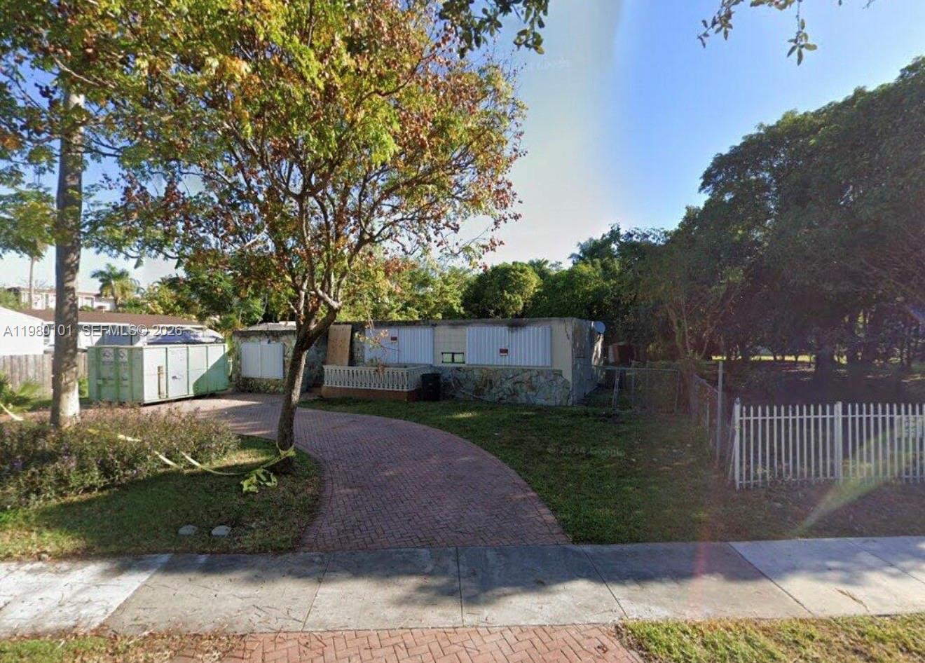 GRIFFING BISCAYNE PK ESTA - Residential