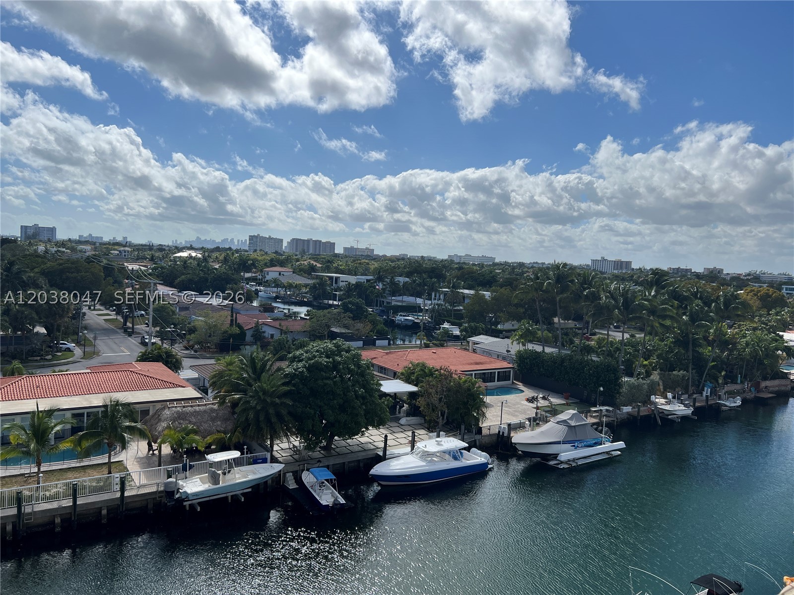 VECINO DEL MAR CONDO - Residential Lease