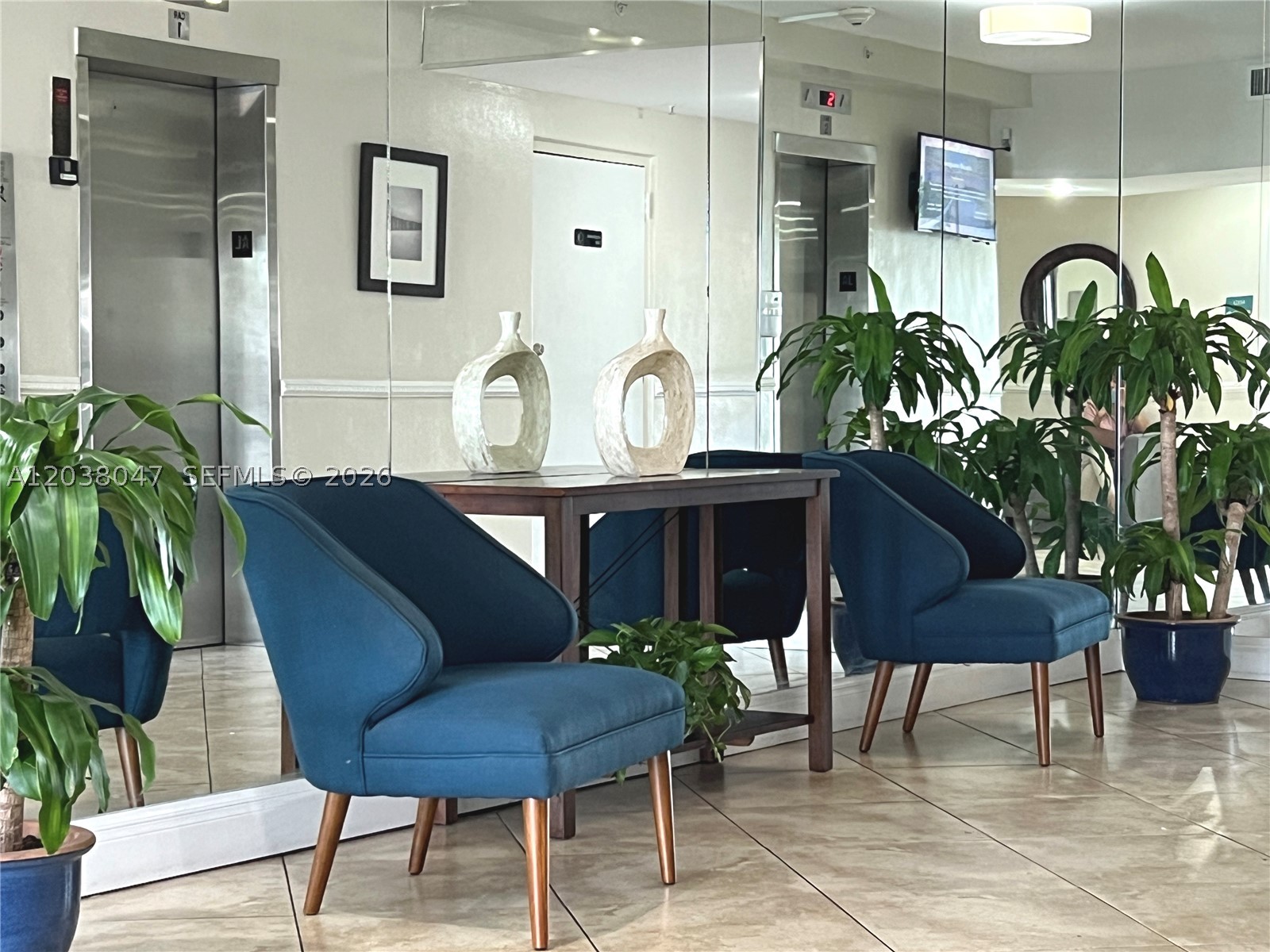 VECINO DEL MAR CONDO - Residential Lease
