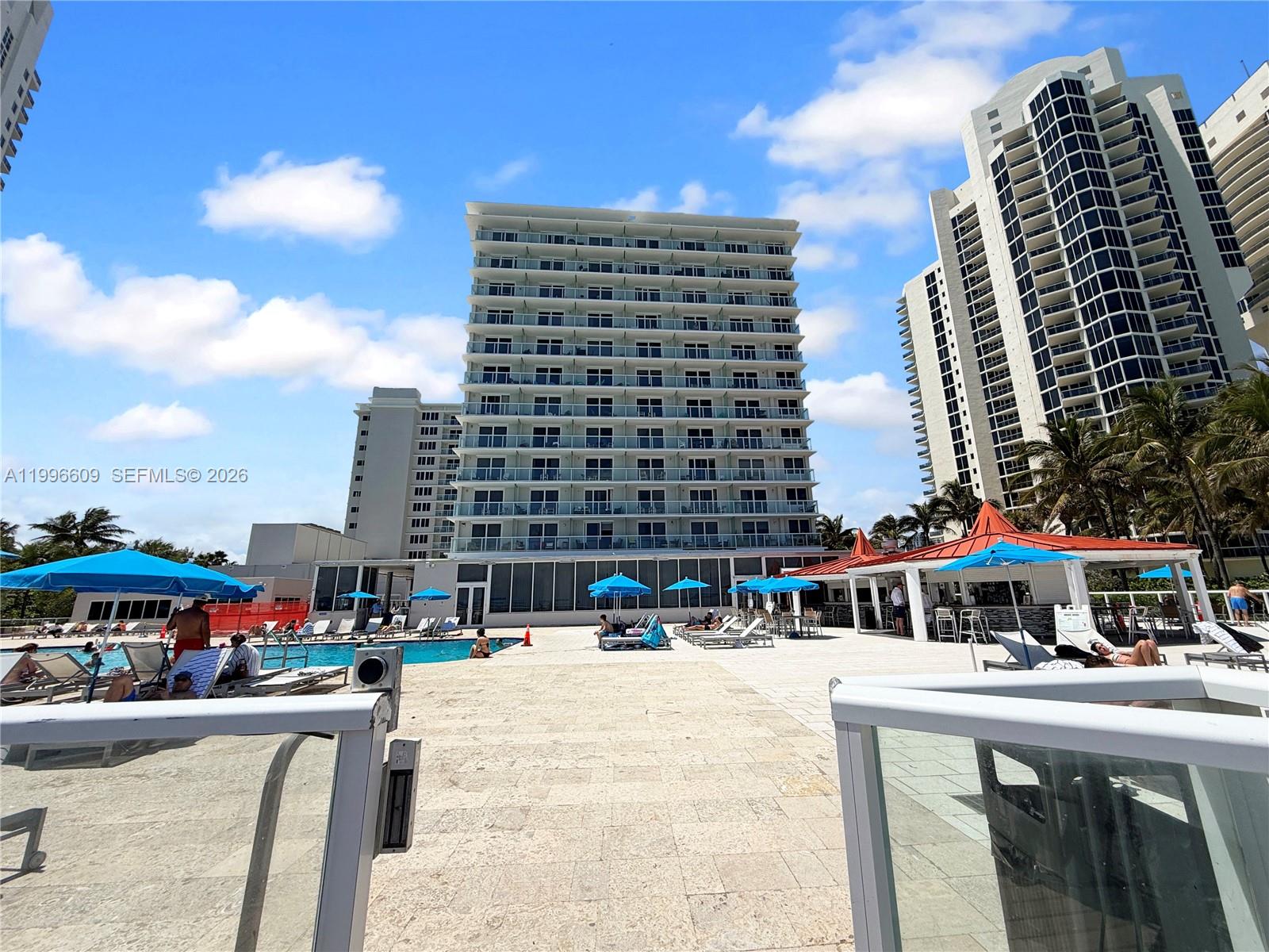 THE AVENTURA BEACH CLUB C - Residential