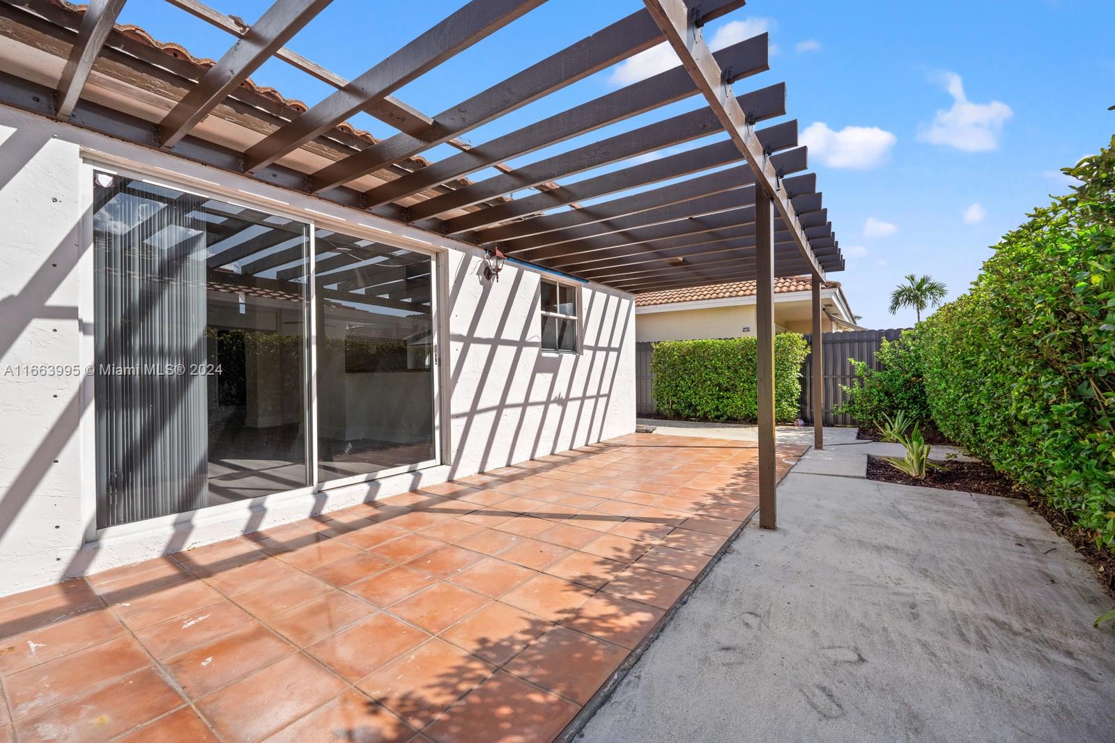 SHOMA HOMES AT TAMIAMI II - Residential Lease