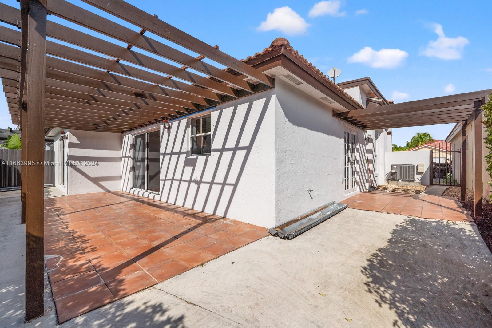 SHOMA HOMES AT TAMIAMI II - Residential Lease