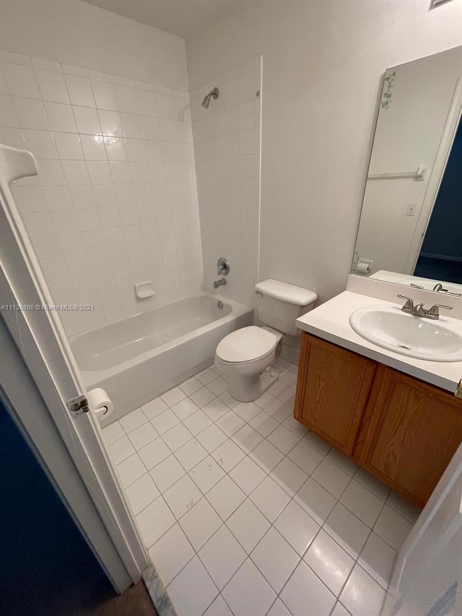 PALMBROOKE TOWNHOMES - Residential Lease