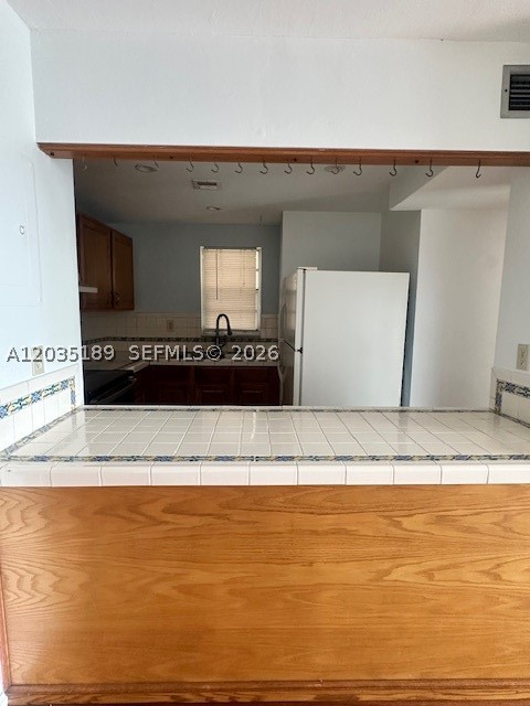 PINEBARK CONDO NO 3 - Residential