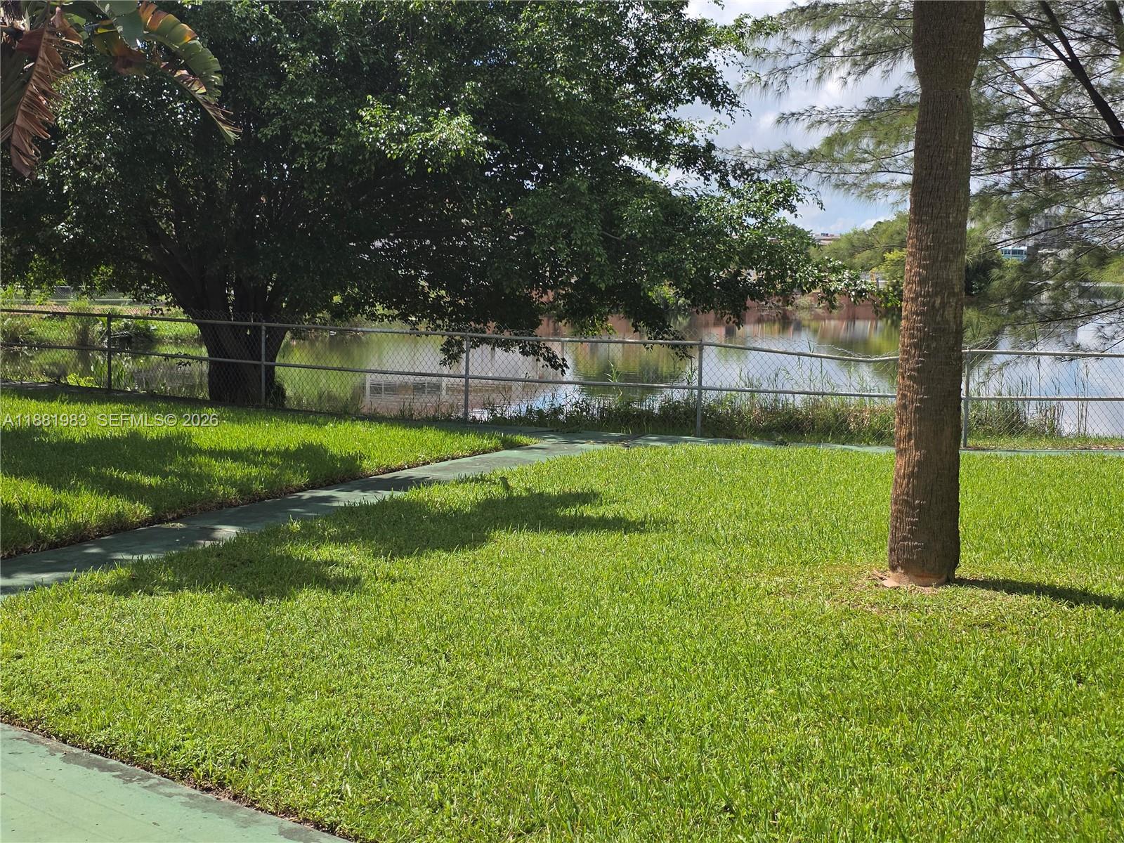 SKY LAKE GARDENS NO 4 CON - Residential