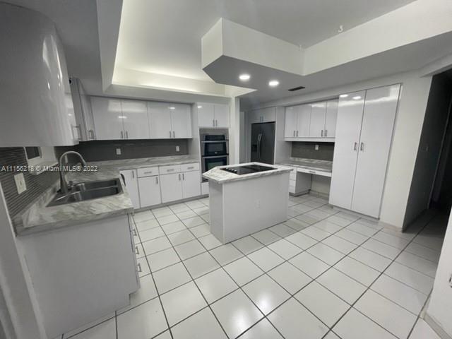 PALM MIAMI AMD - Residential Lease