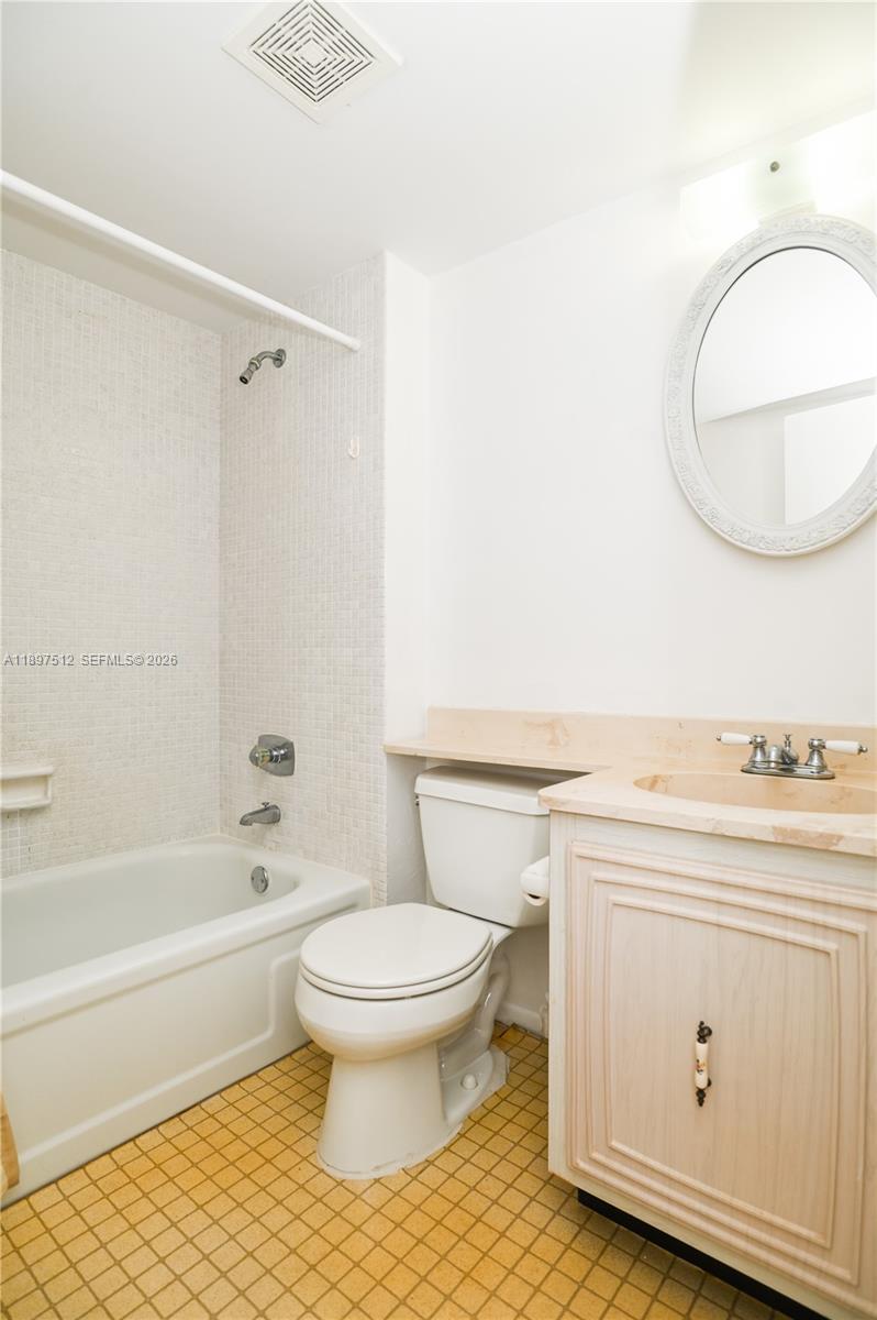 ROYAL PARK CONDO - Residential
